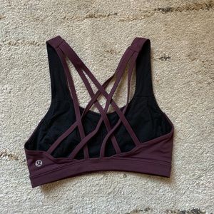 Lululemon sports bra